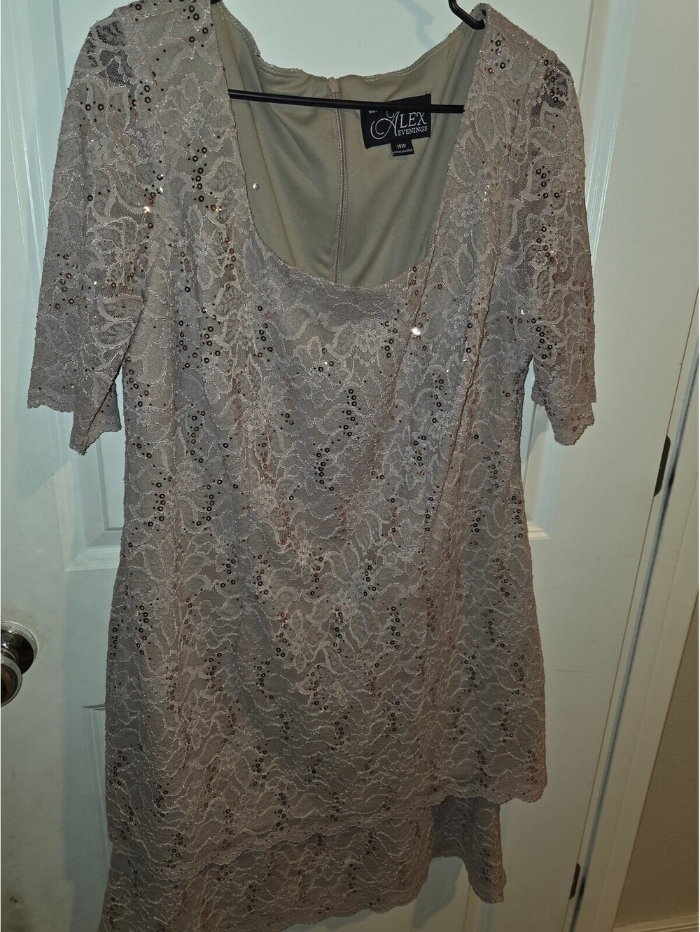 Alex - Scarlett Beige Tan Lace Tiered Dress w/Sequins Size 14W wedding guest